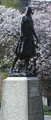 statue of princess pocahontas
